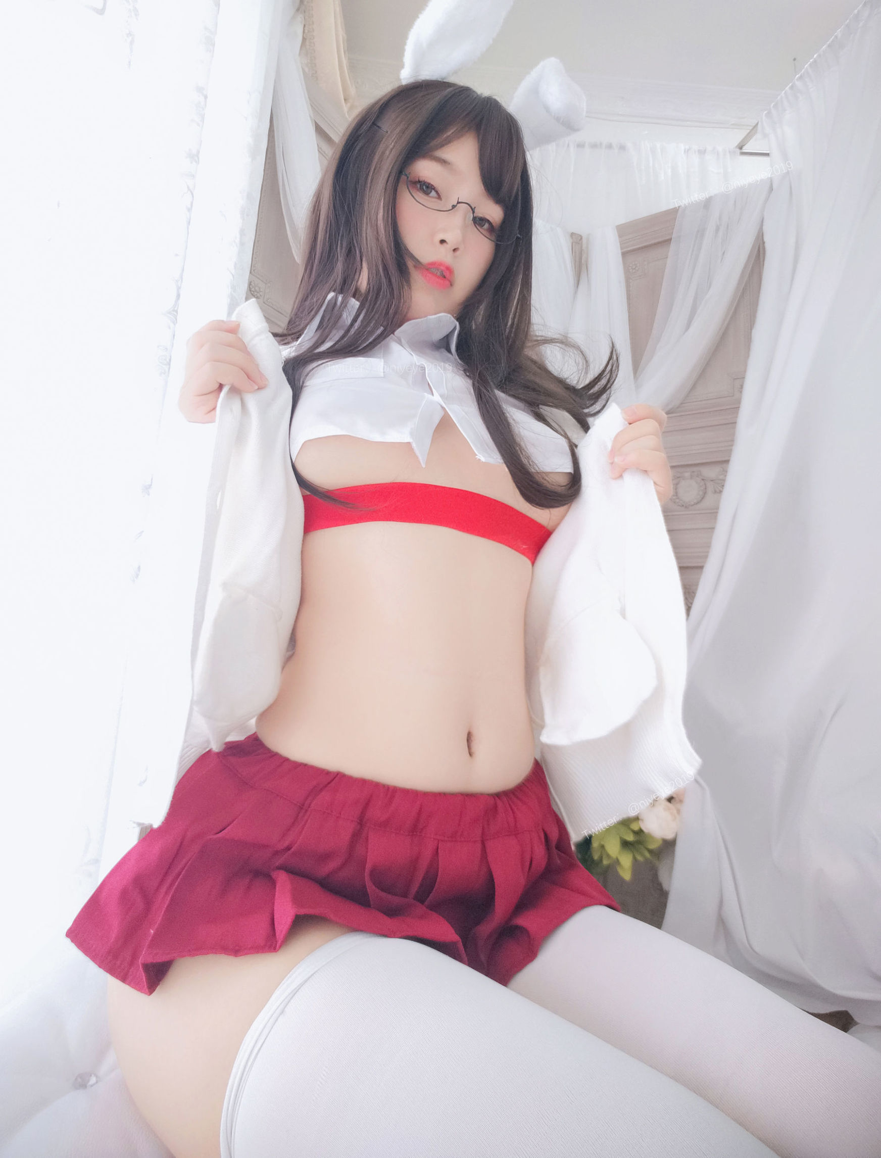 [网红COSER]萌系小姐姐白烨发情期插图2